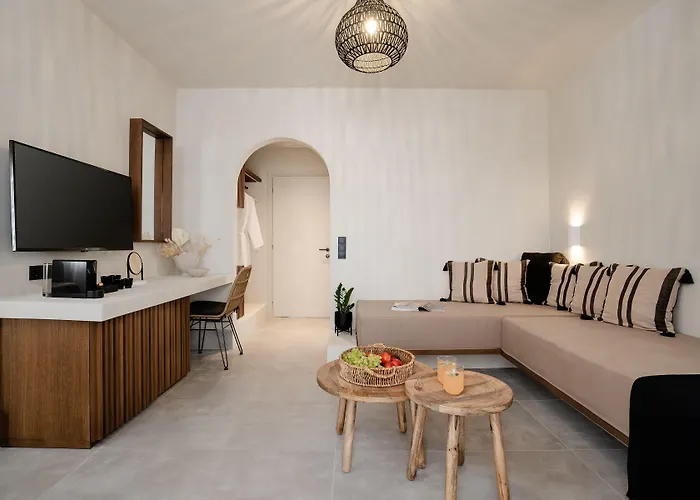 Polis Of Naxos Stylish 4* Naxos City